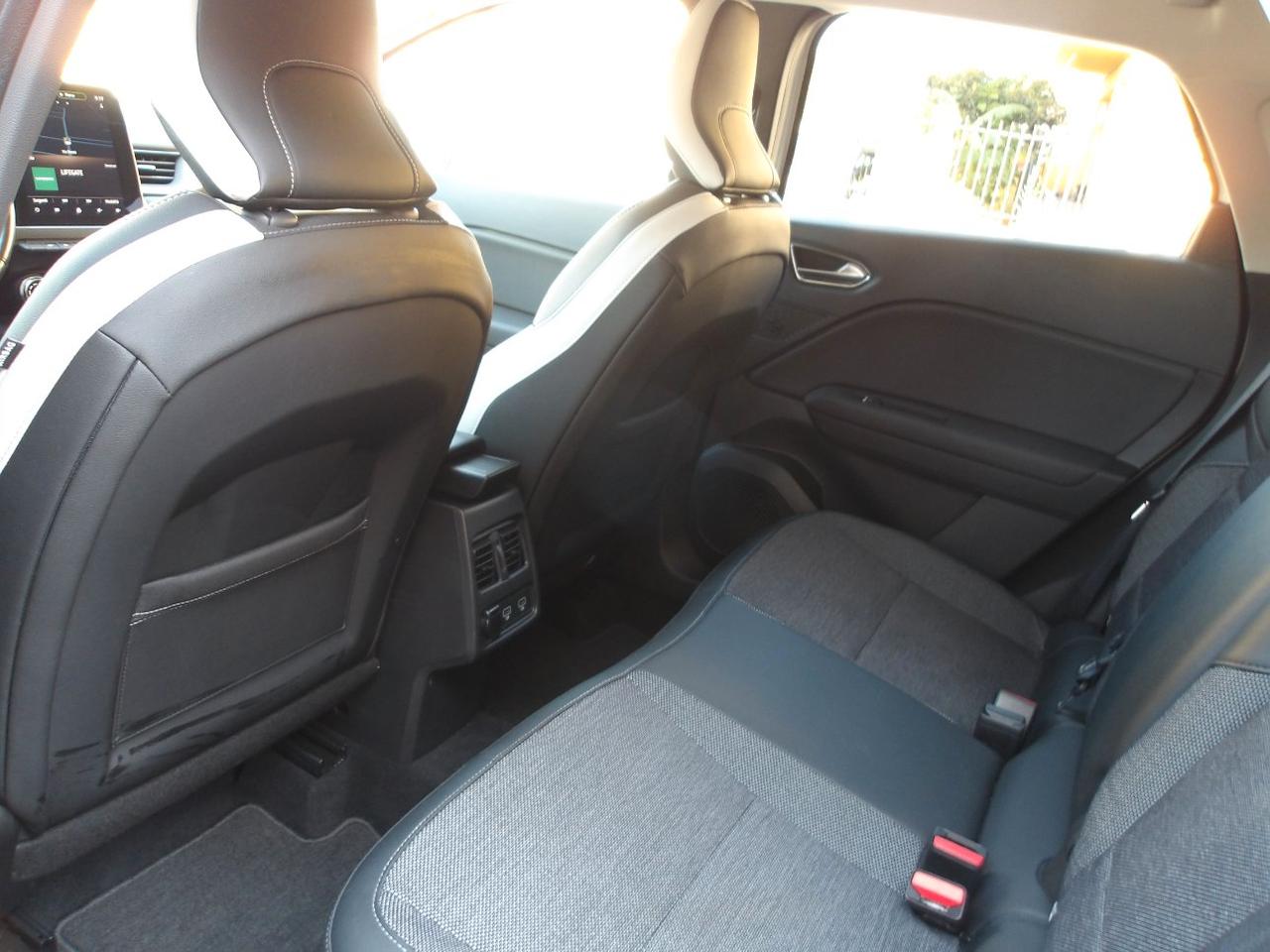 Renault Captur 1.5 blue dci Intens 115cv edc