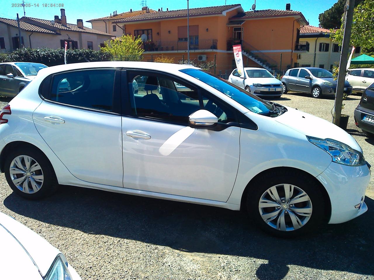 Peugeot 208 1.4 HDi 68 CV 5 porte Allure