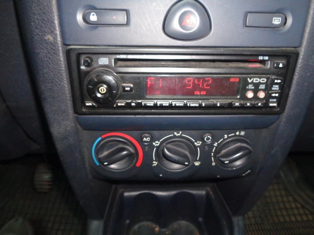 Renault Clio 1.2 cat 5 porte Confort Authentique