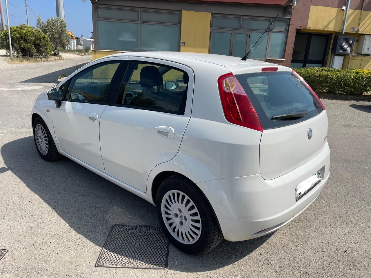 Fiat Grande Punto Grande Punto 1.3 MJT 90 CV 5 porte Dynamic automatica