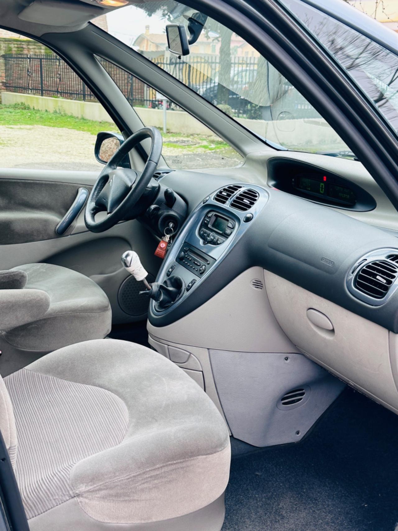 Citroen Xsara Picasso 1.6 16V Elegance