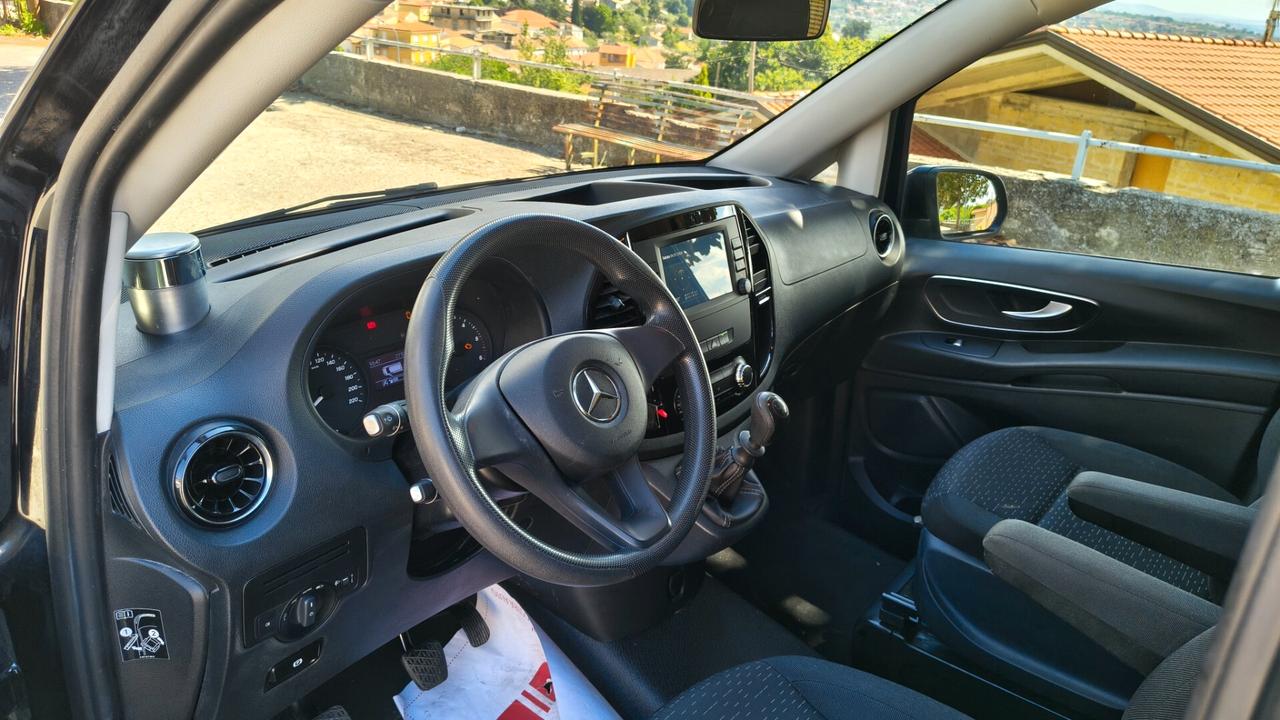 Mercedes-benz V Vito 114 d mixto Executive Compact