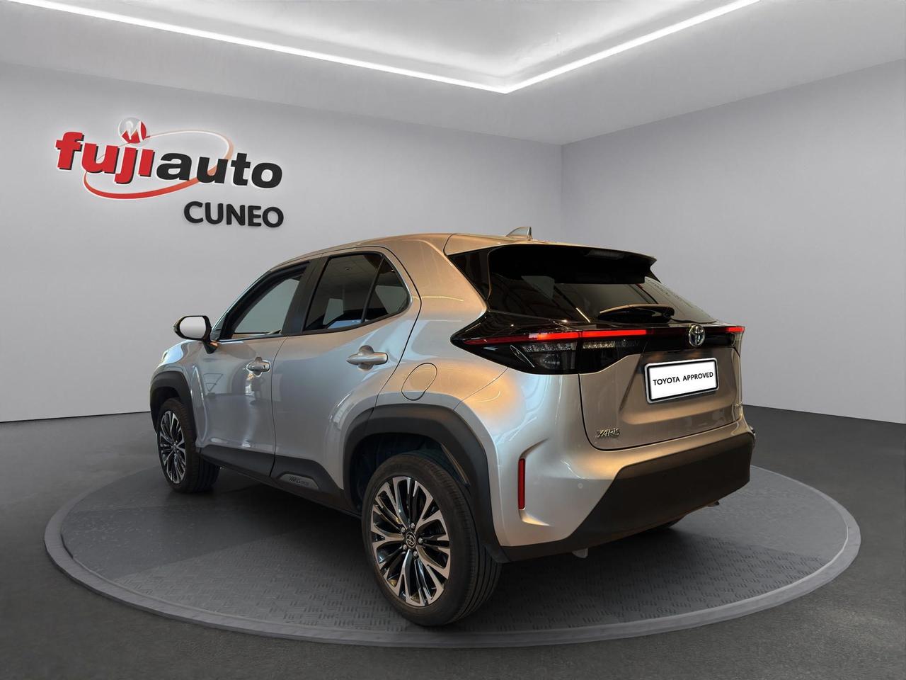 Toyota Yaris Cross 1.5h Lounge fwd 116cv e-cvt