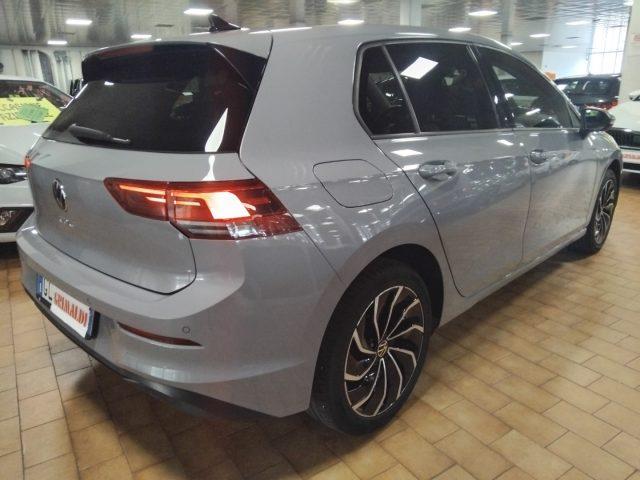 VOLKSWAGEN Golf 1.0 TSI EVO Life 17" C/GRIMALDI SPECIAL DAY