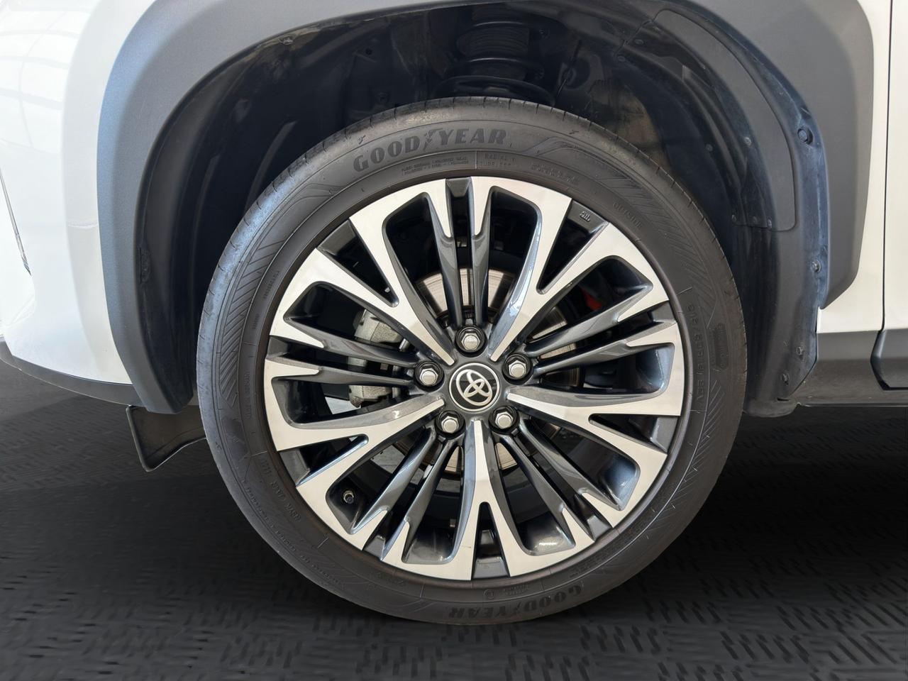 Toyota Yaris Cross 1.5h Lounge awd-i 116cv e-cvt