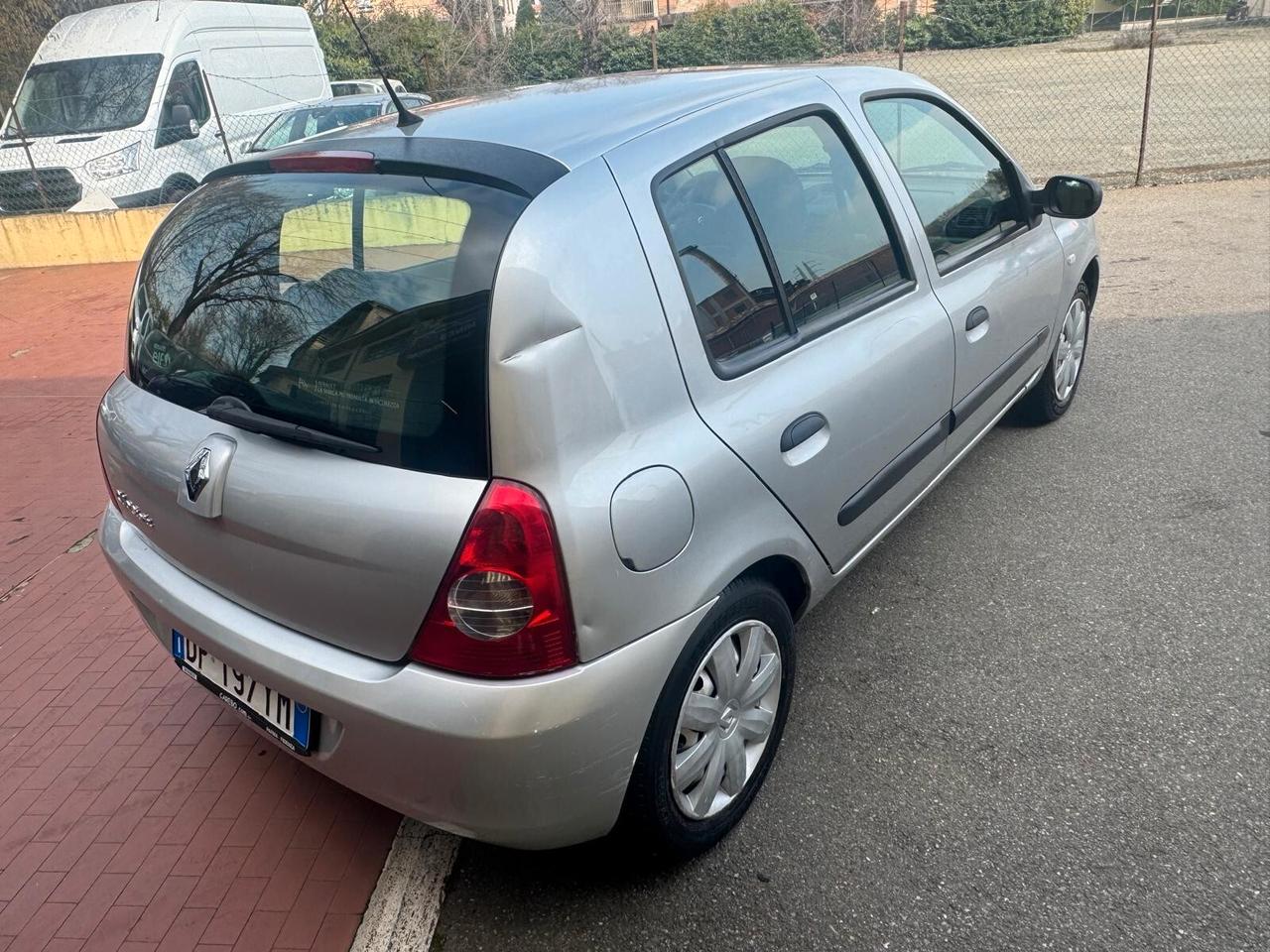 Renault Clio 1.2 5 PORTE GPL 115.000 KM