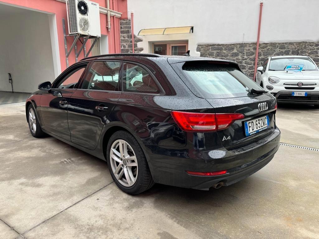 Audi A4 Avant 2.0 TDI 150 CV Business