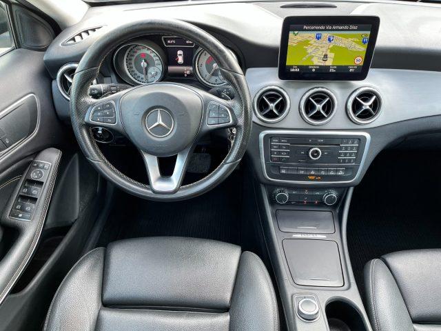 MERCEDES-BENZ GLA 200 d Automatic 4Matic Sport Enduro TETTO PANORAMICO