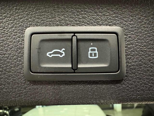 AUDI Q2 35 TDI S tronic Business Advanced