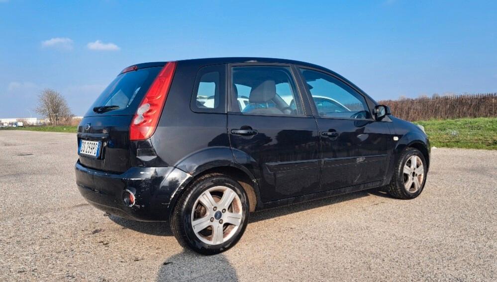 Ford Fiesta 1.2 16V 5p. GPL