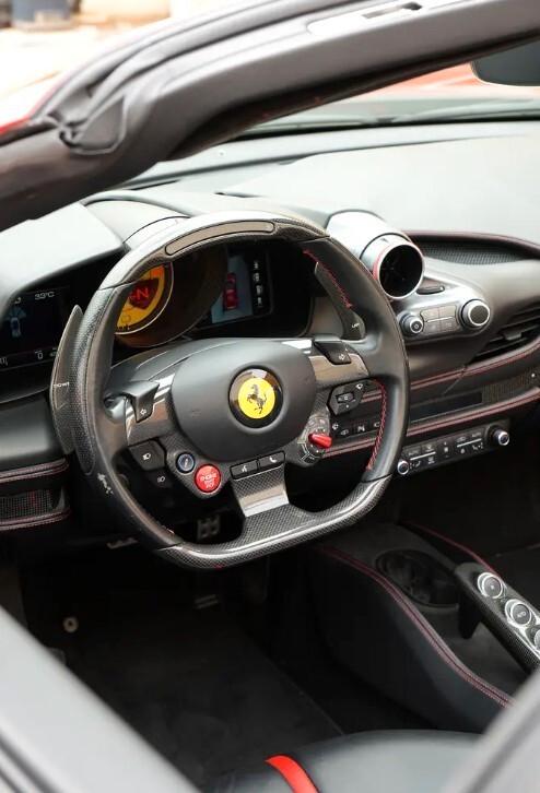 Ferrari F8 Spider