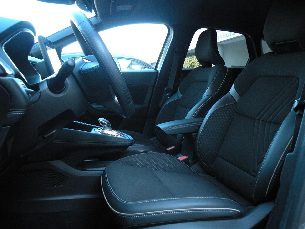RENAULT SYMBIOZ FULL HYBRID E-TECH 145CV TECHNO 2025