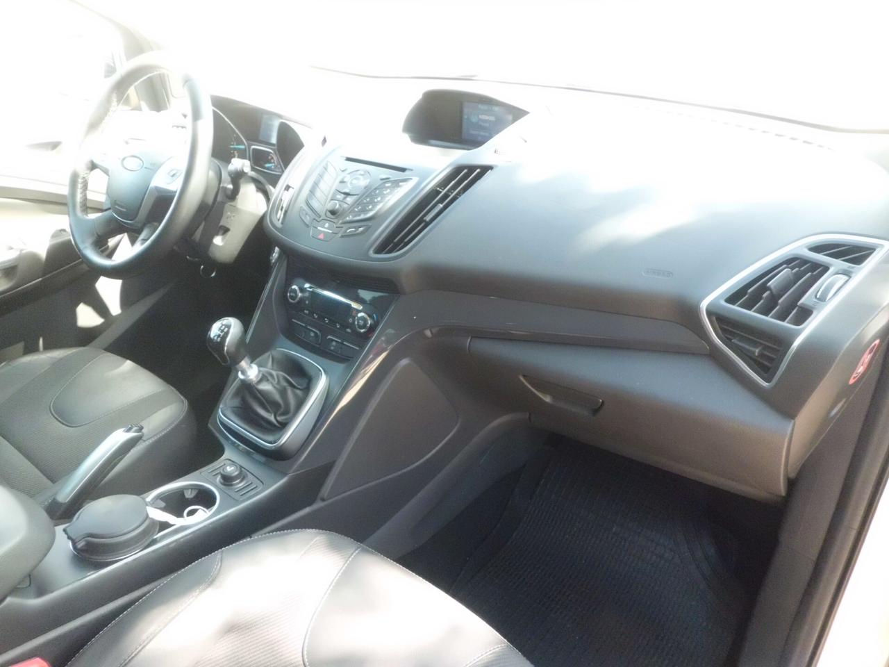Ford Kuga 2.0 TDCI 120 CV S&S 2WD Titanium