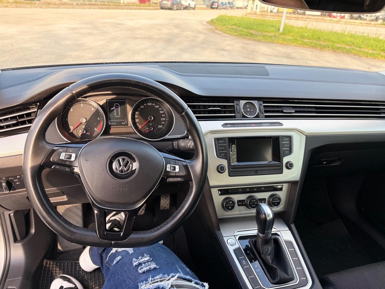 Volkswagen Passat 1.6 TDI DSG Comfortline BlueMotion Technology