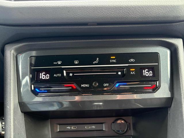VOLKSWAGEN Tiguan 2.0 TDI 150 CV DSG R-Line TOTAL BLACK