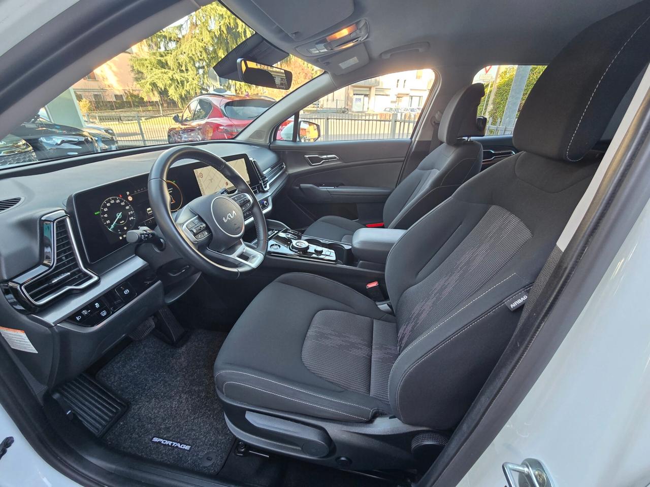 Kia Sportage 1.6 Tgdi 180cv HEV STYLE Aut. / FULL HYBRID