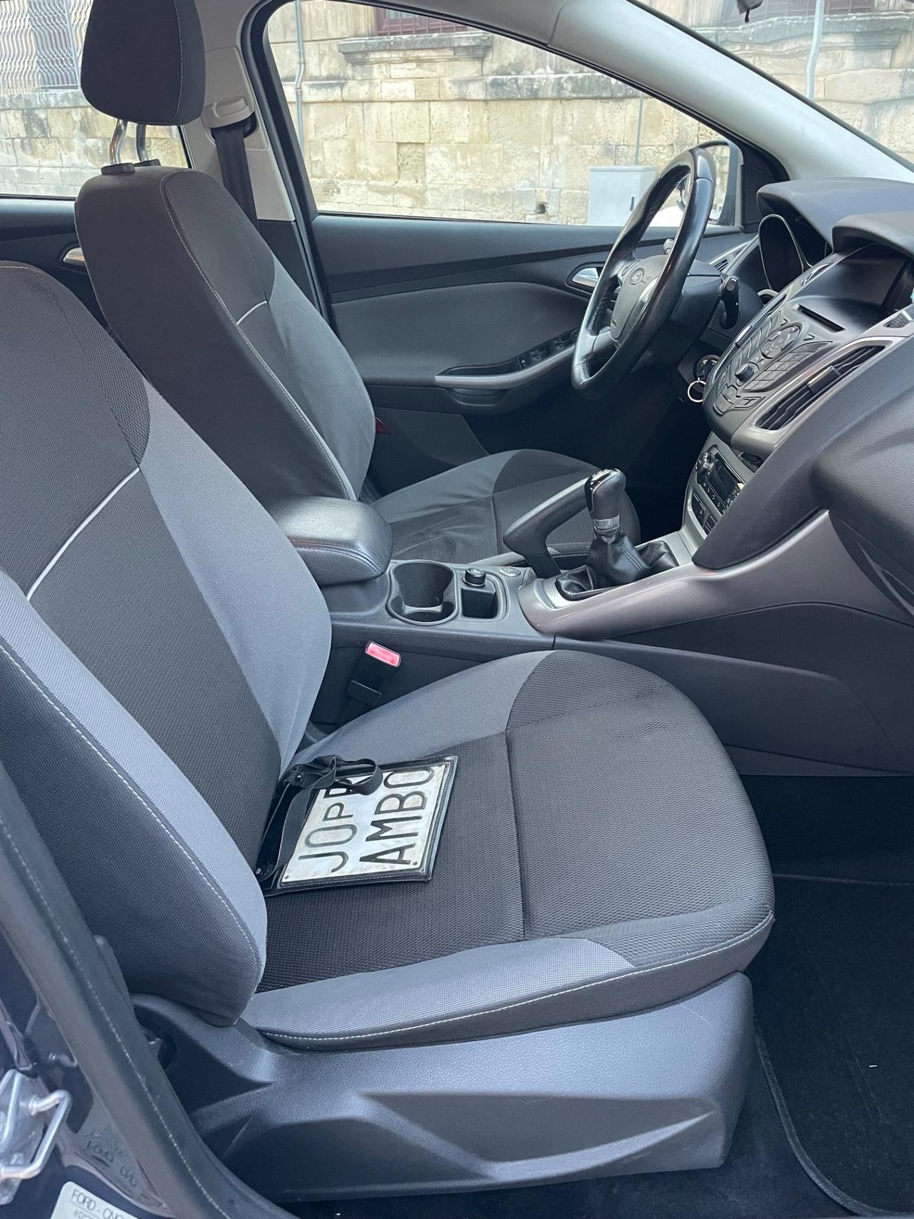Ford Focus 1.6 120 CV GPL Titanium