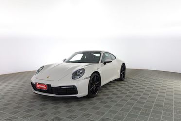 PORSCHE 911 911 Carrera 4