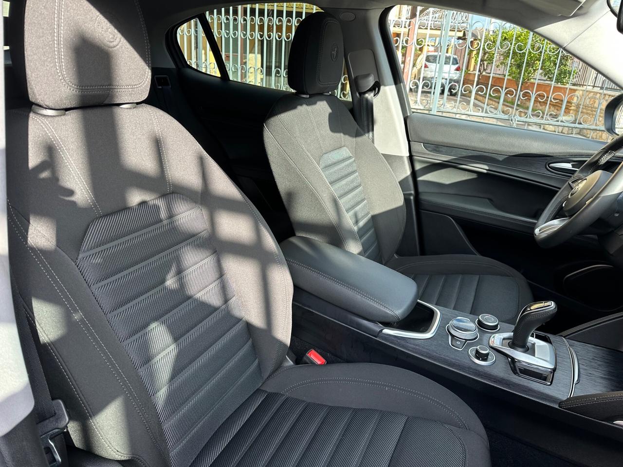 Alfa Romeo Stelvio 2.2 Turbodiesel 190 CV AT8 RWD Business