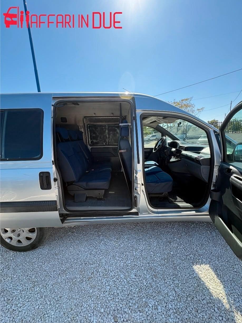 Peugeot Expert 2.0 HDi/109 cat PC Combi Mix AUTOCARRO 5 POSTI