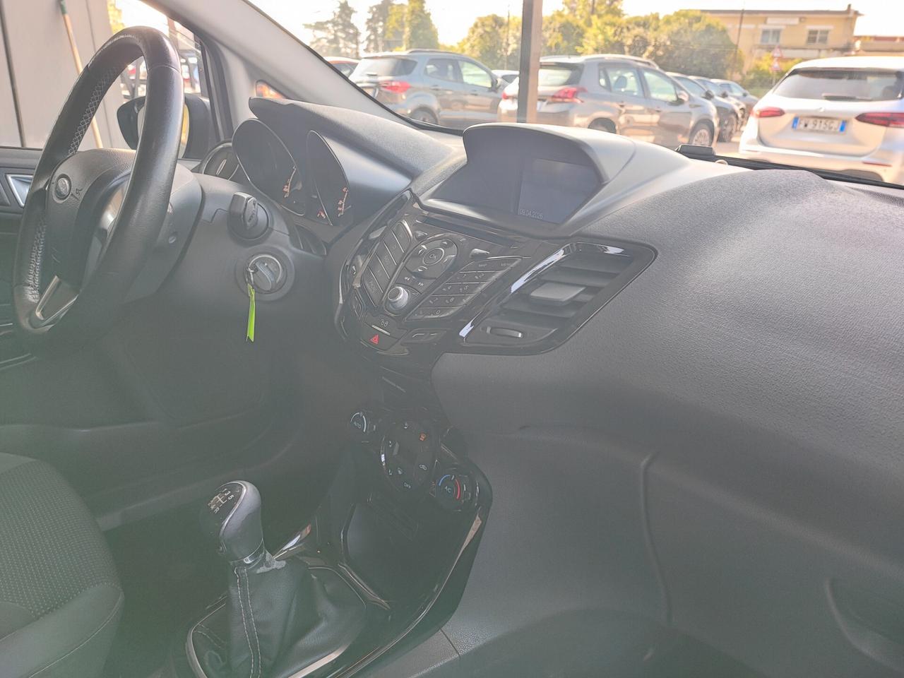 Ford Fiesta 1.4 5p. Bz.- GPL Titanium