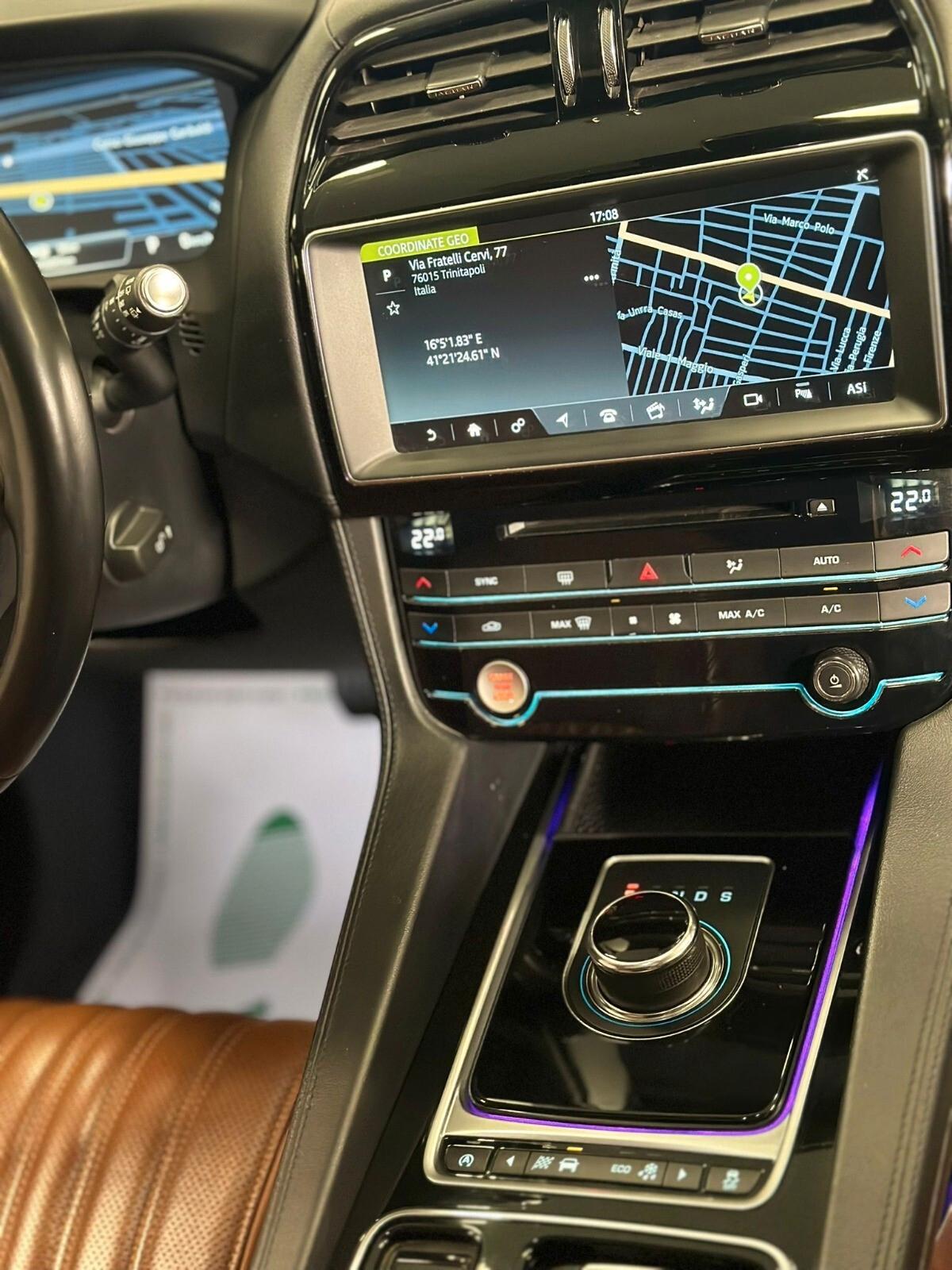 Jaguar F-Pace 2.0 D 180 CV AWD aut. Portfolio