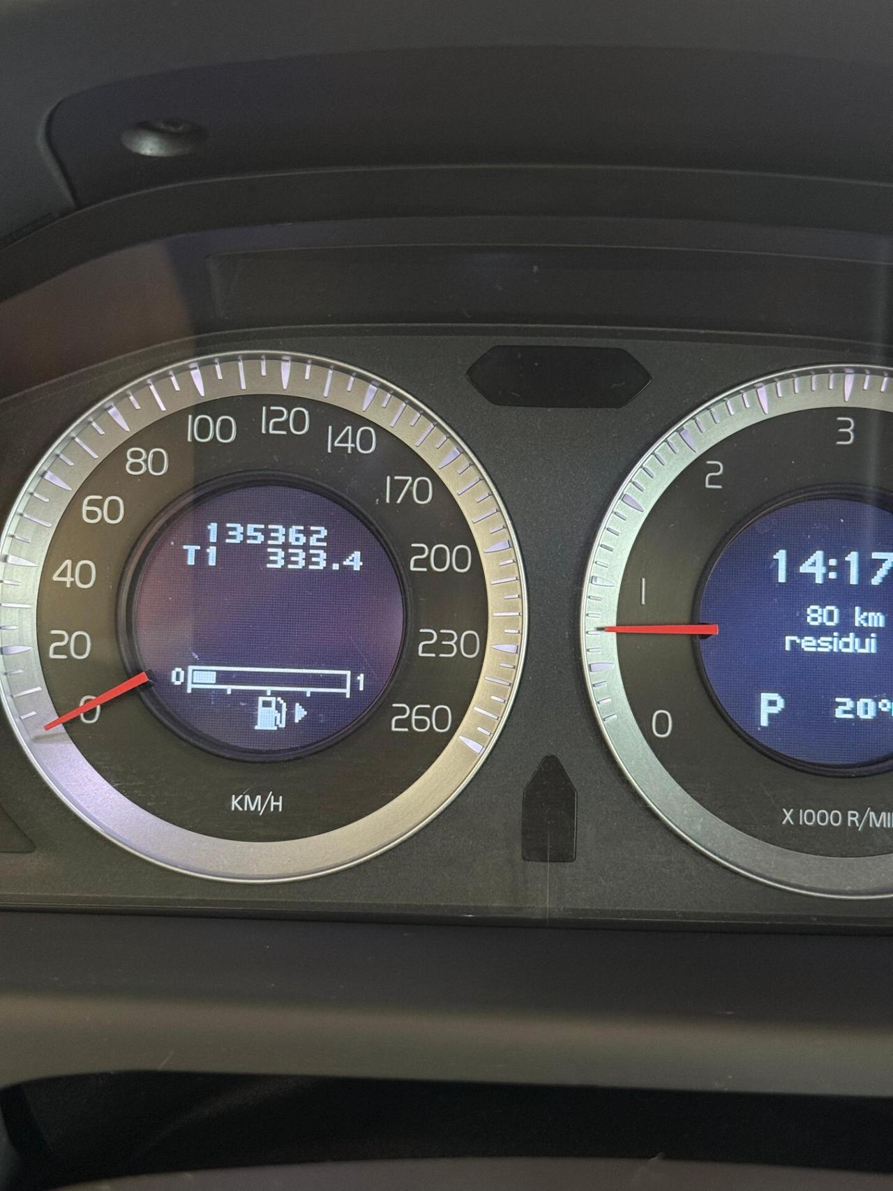 Volvo V70 2.4 D5 Geartronic Summum