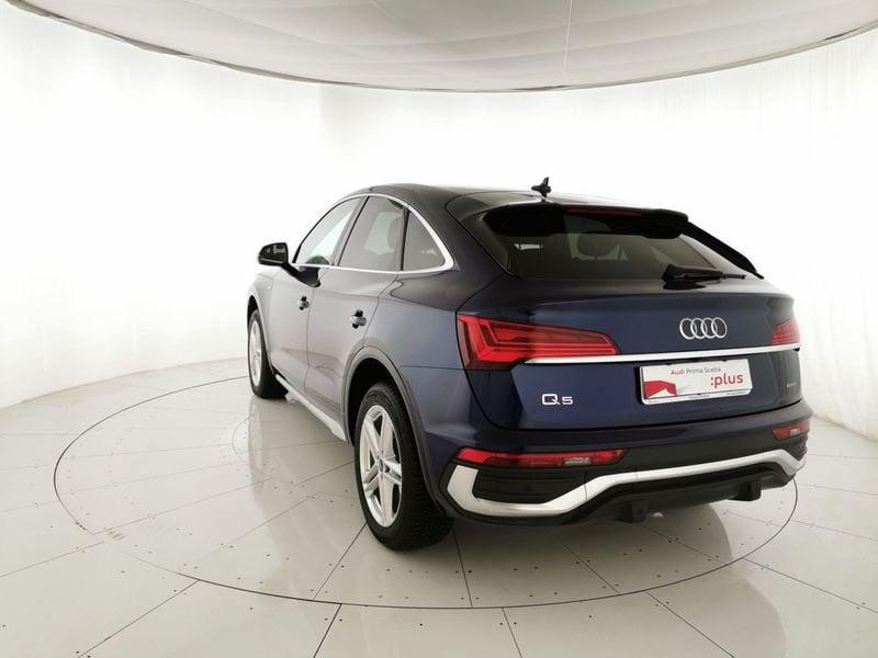 Audi Q5 Sportback 40 2.0 tdi mhev 12V S line quattro s-tronic