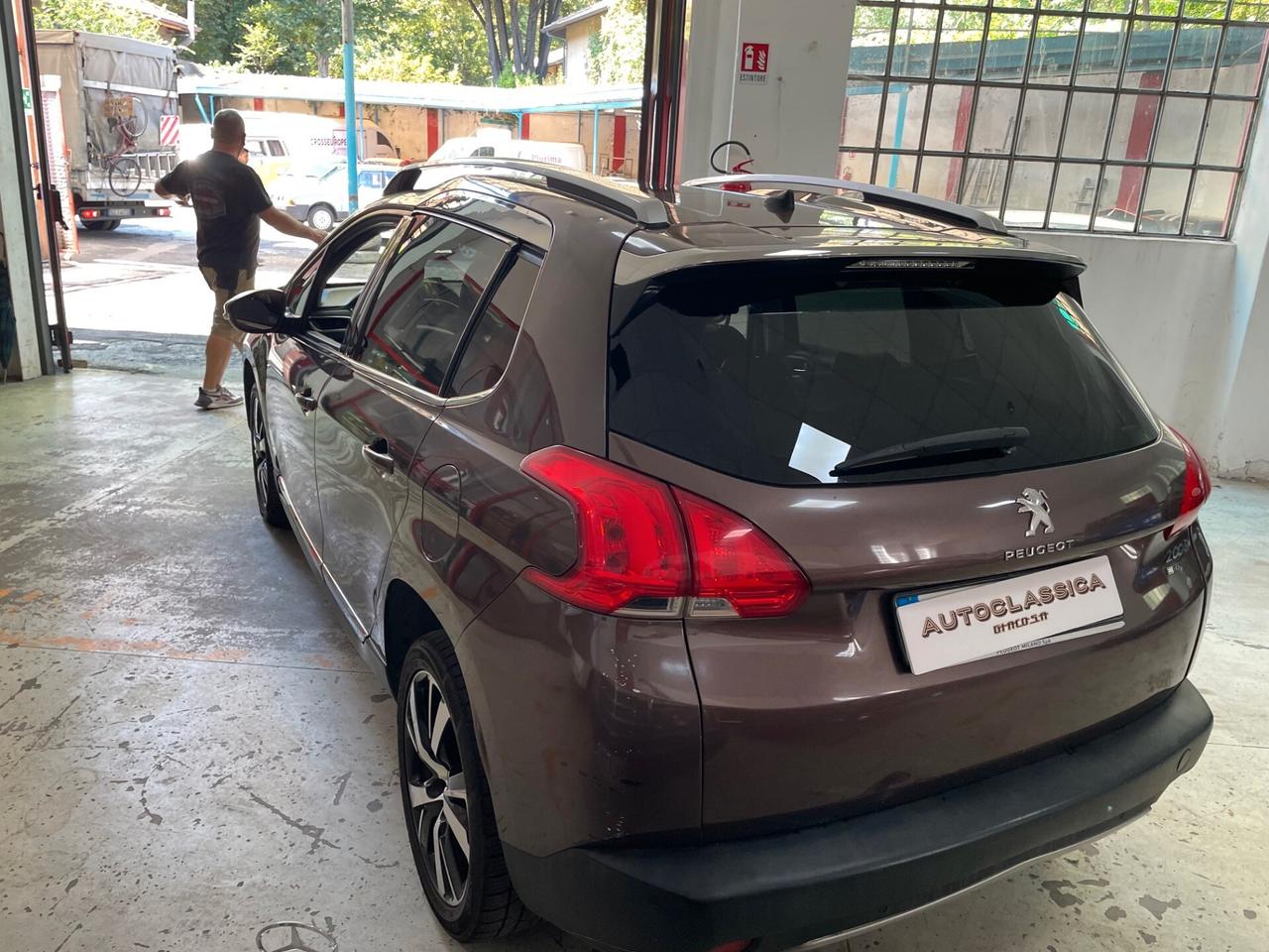 Peugeot 2008 1.6 e-HDi 115 CV Stop&Start Allure