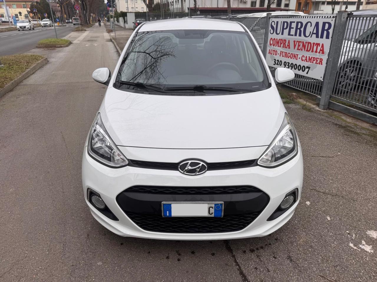 Hyundai i10 1.0 BENZ neopaten garanzia 12 mesi