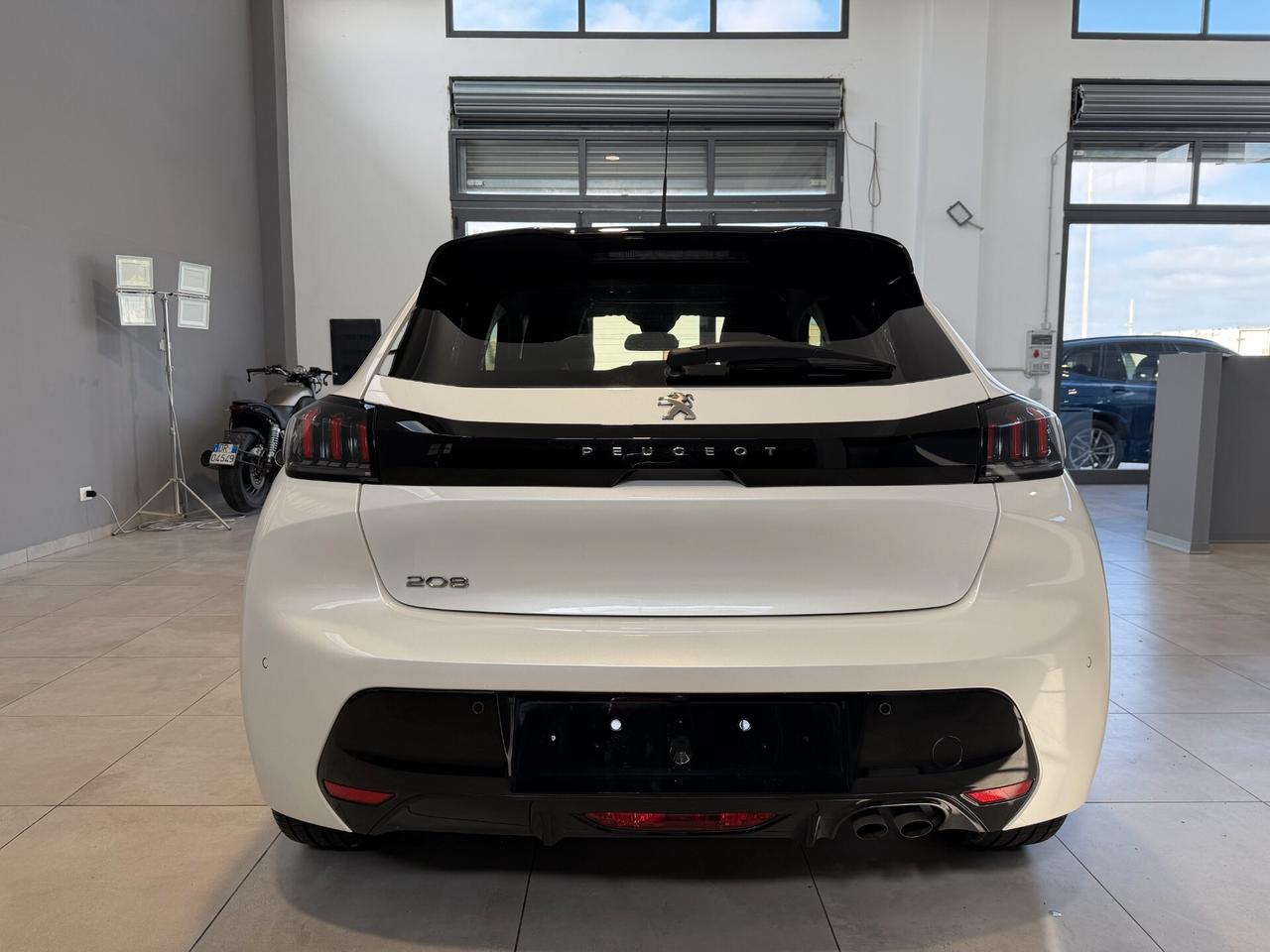 Peugeot 208 PureTech 100 Stop&Start EAT8 5 porte Allure