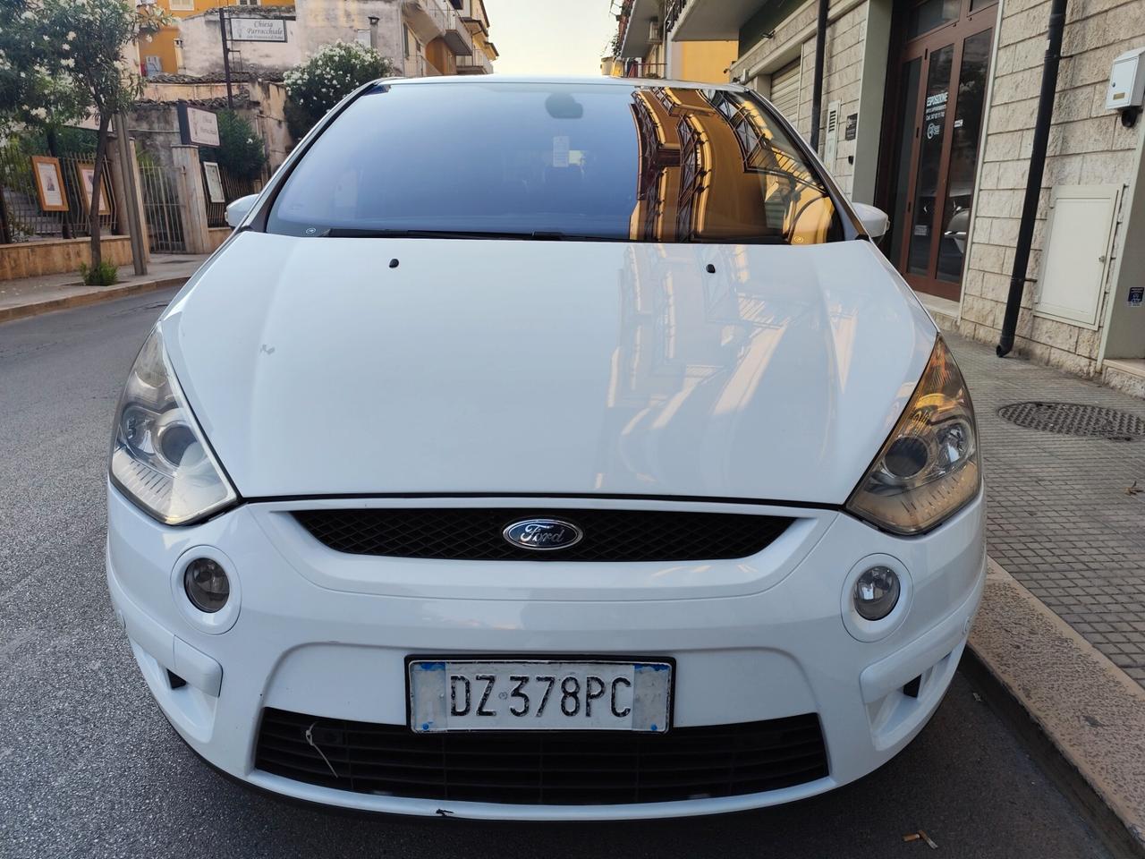 Ford S-Max 2.0 TDCi 140CV Titanium TETTO