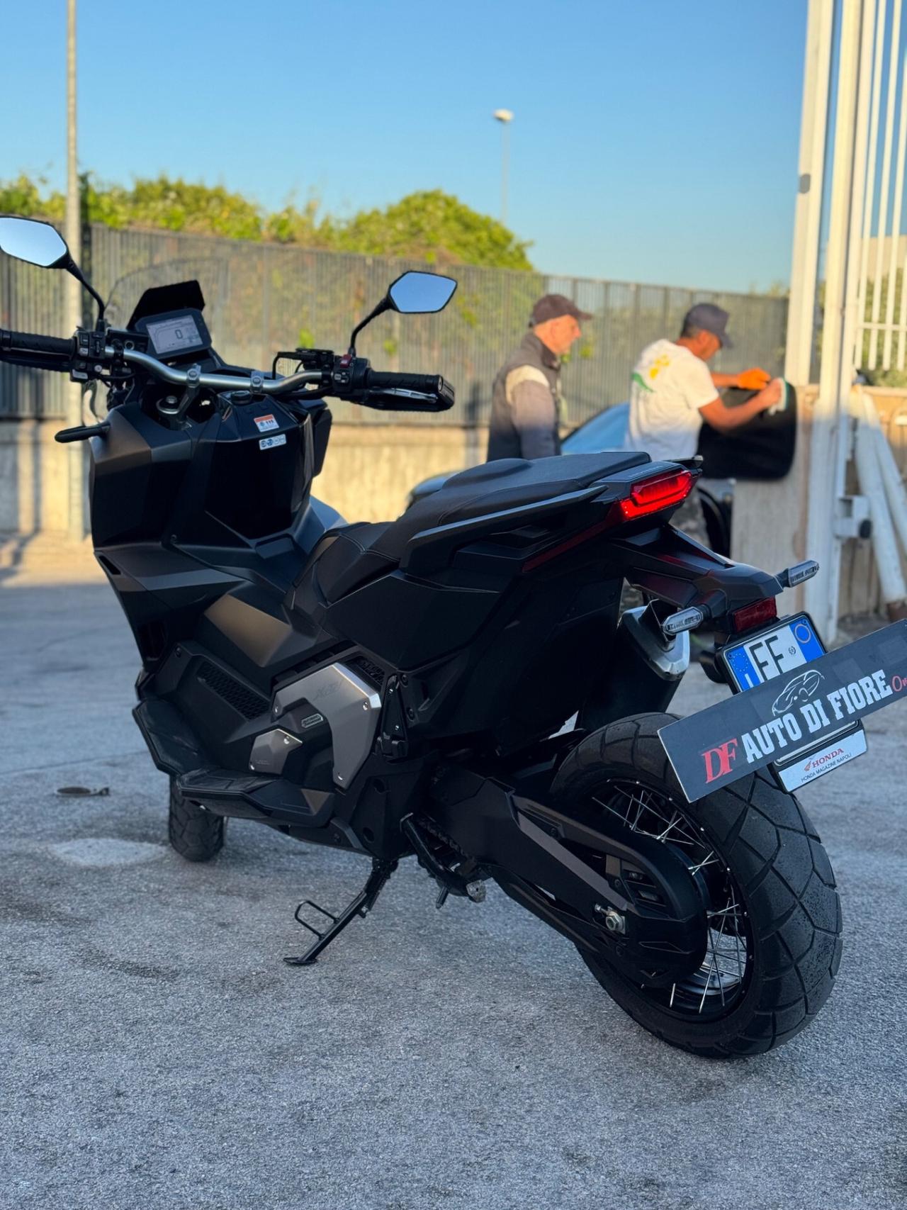 Honda X-ADV 750 Special Edition FINANZIABILE
