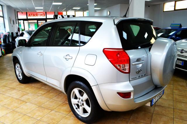 Toyota RAV4 2.2 D-4D 4WD 177CV 4x4 Luxury 2006