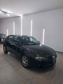Alfa Romeo 147 1.9 JTD (120) 5 porte Distinctive