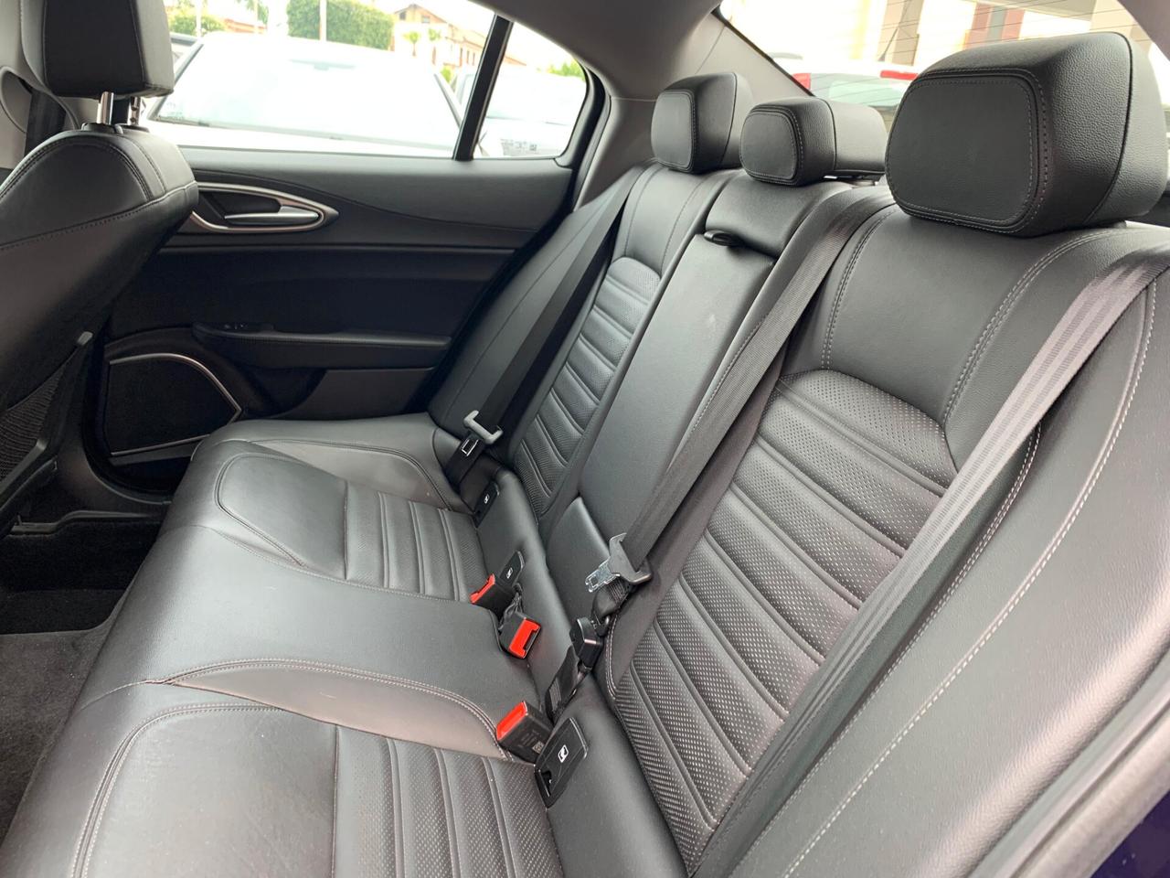 Alfa Romeo Giulia 2.0 Turbo 280 CV AT8 AWD Q4 Veloce