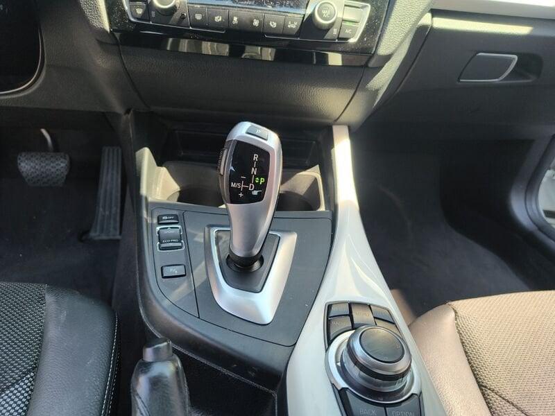 BMW Serie 1 120i Urban 5p auto (PREZZO REALE)