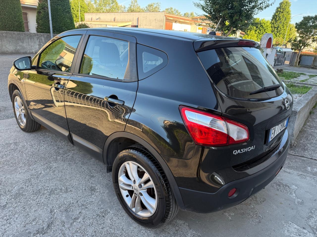 Nissan Qashqai 1.5 dCi 6MARCE POCHI KM 2013