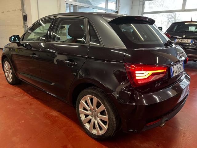 Audi A1 A1 Sportback 1.6 tdi Admired