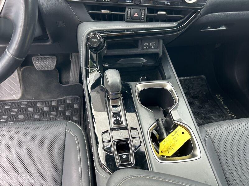 Lexus NX Plug-in 4WD Premium IVA ESPOSTA COMPRESA GARANZIA LEXUS FINO AL 2032