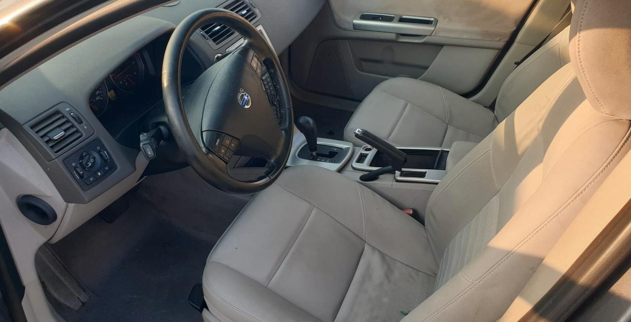 Volvo V50 2.0 D GUIDABILE DA NEOPATENTATI