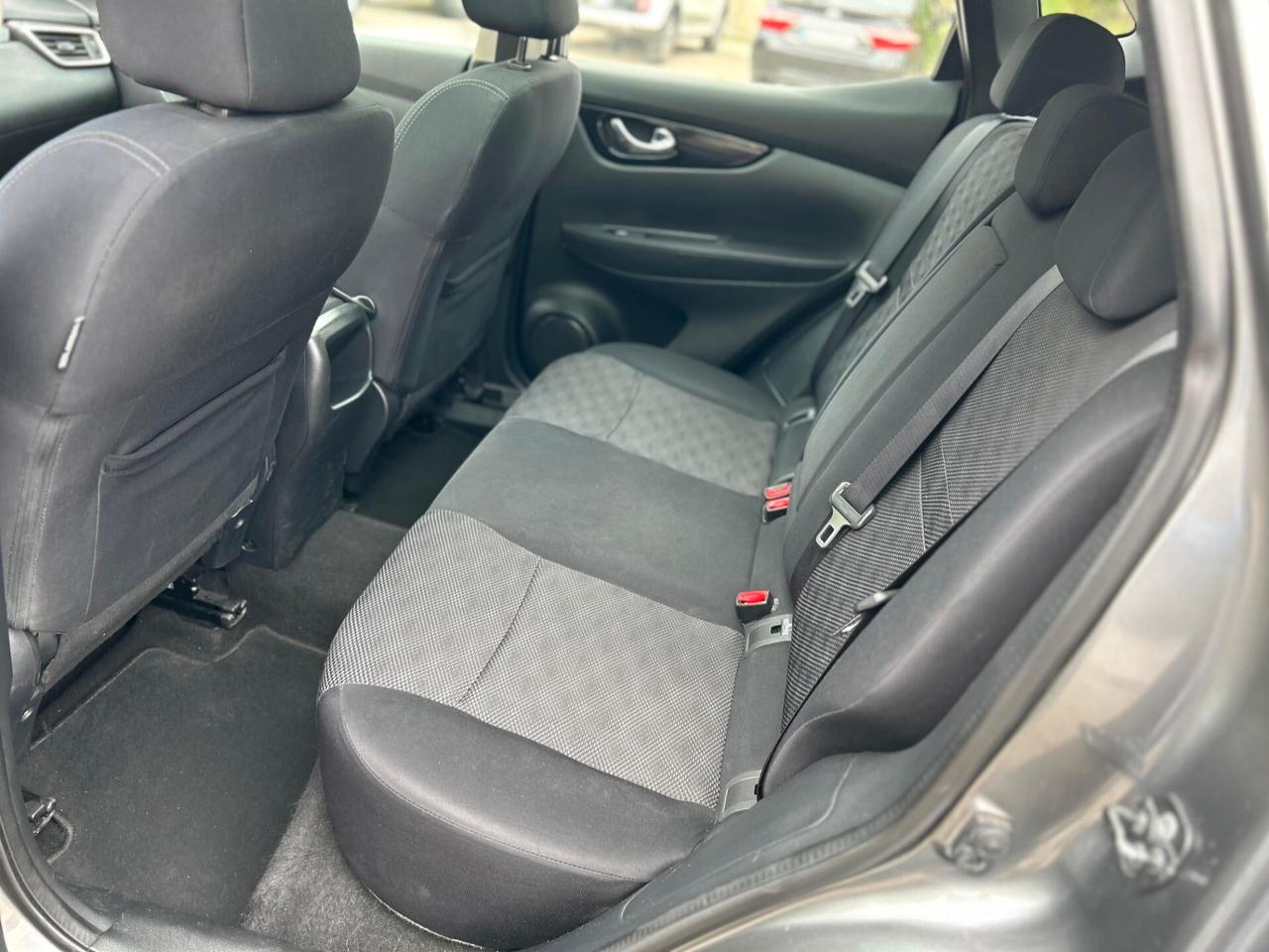 Nissan Qashqai 1.5 dCi Visia