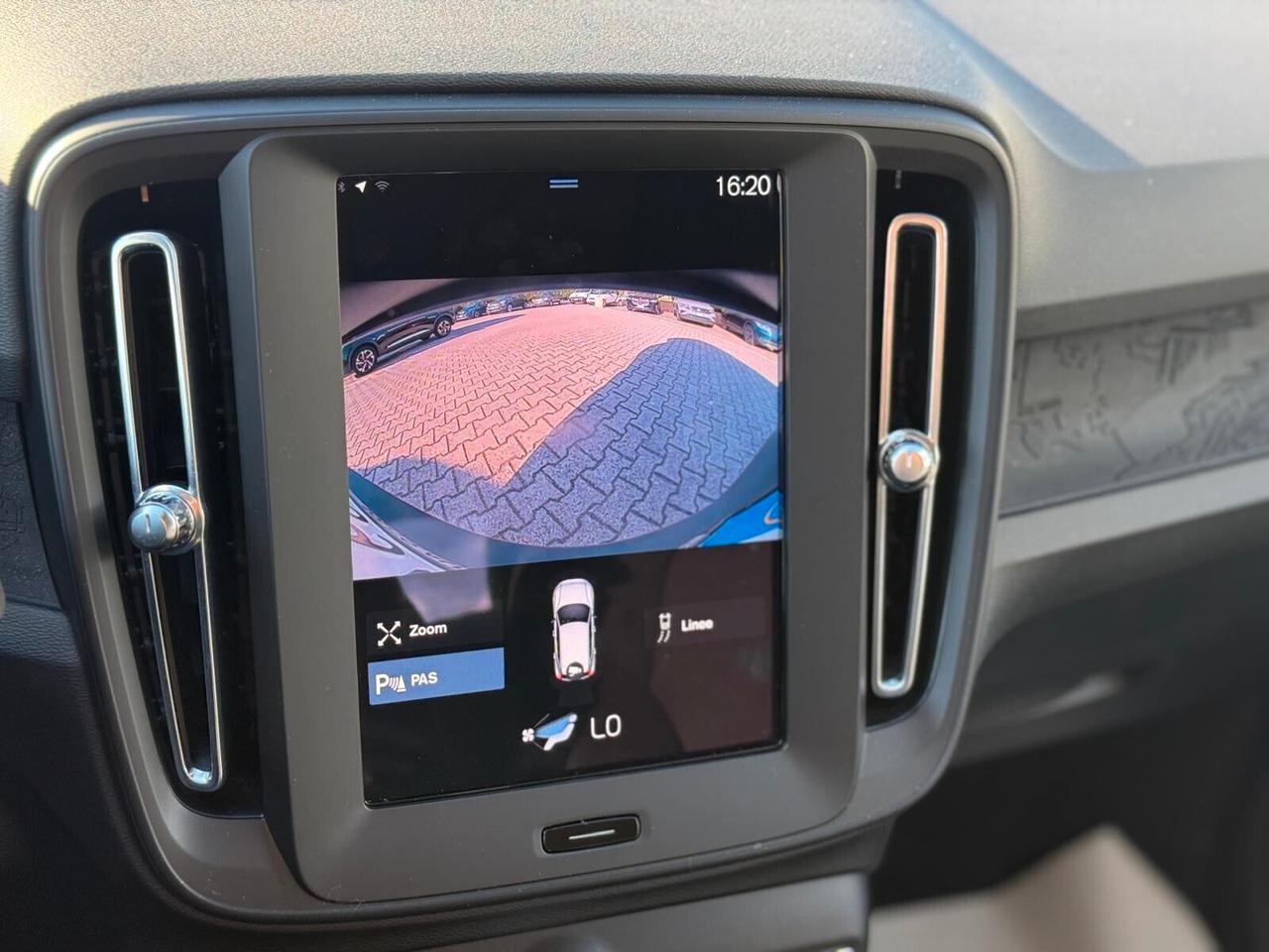 Volvo XC40 T4 Recharge Plug-in Hybrid 211cv Essential