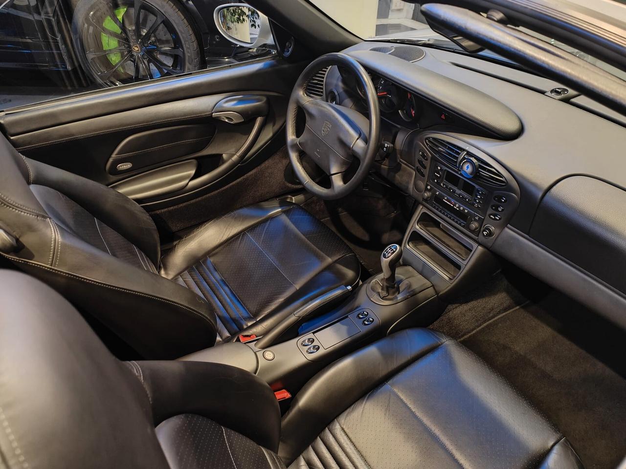 Porsche Boxster 986 2.7