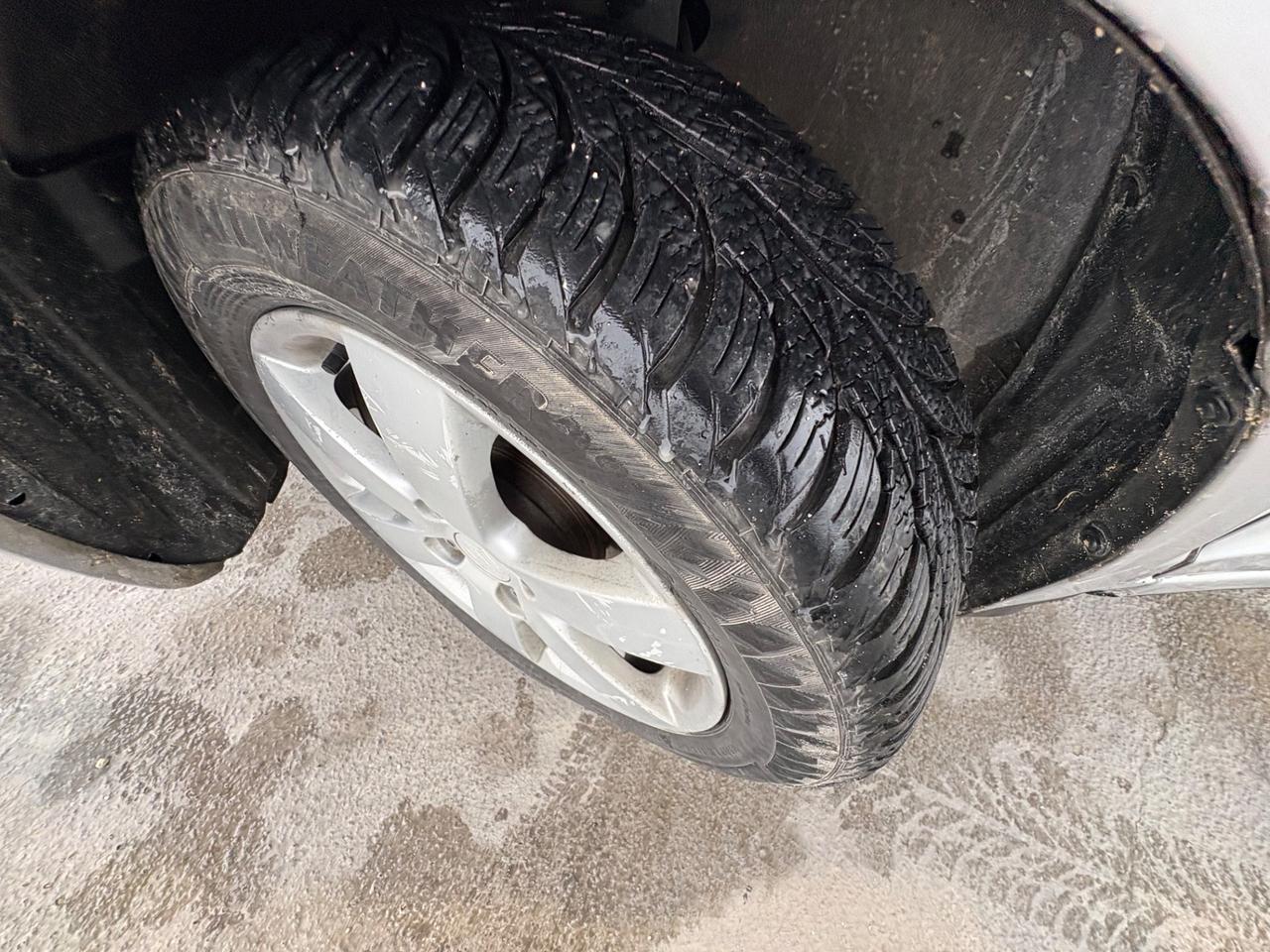 Suzuki Swift 1.3 DDiS DPF 5p. GL