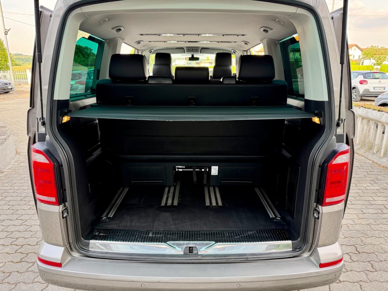 Volkswagen Transporter 2.0 GENERATION SIX FULL OPTIONAL
