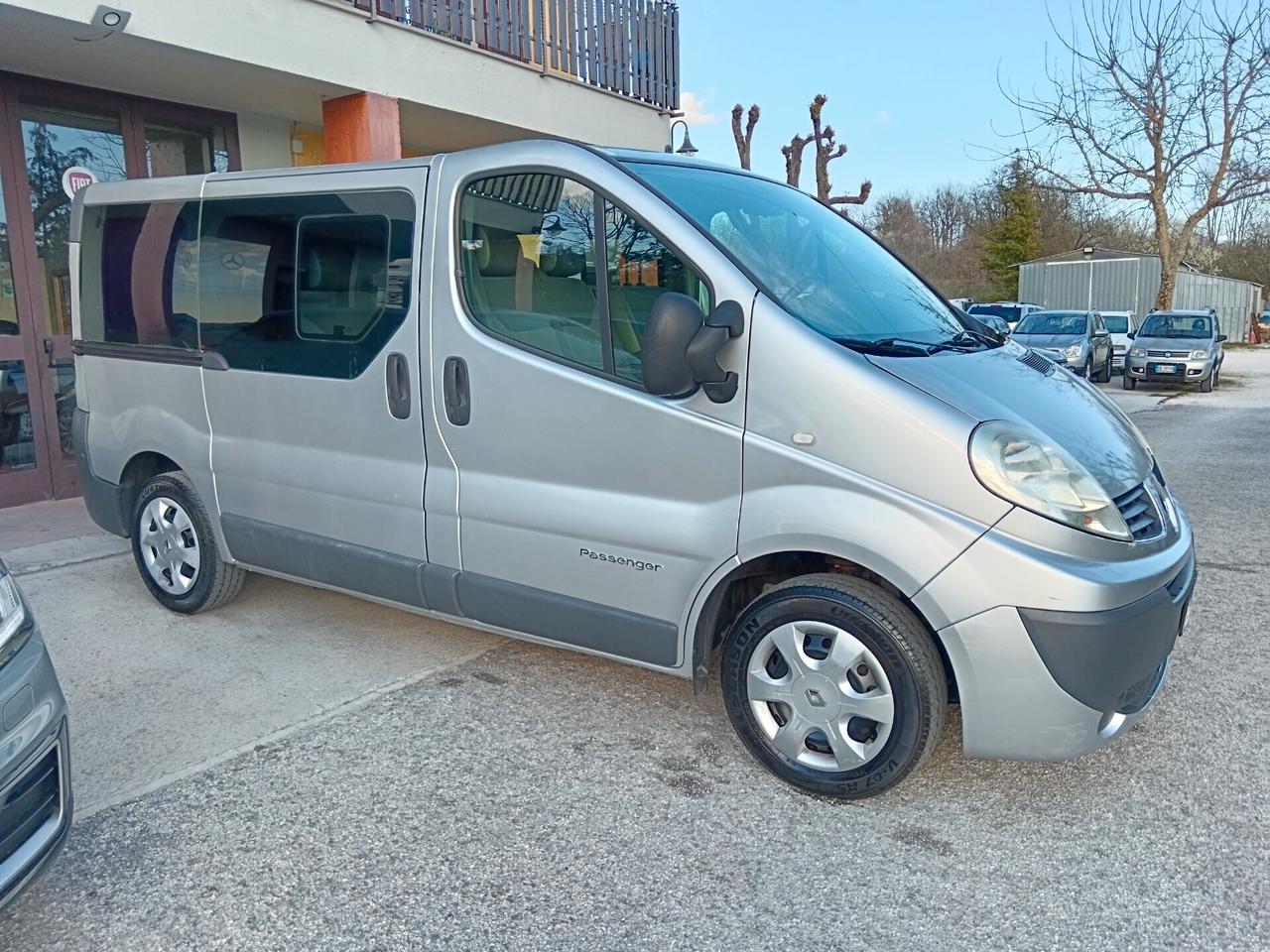 Renault Trafic 2.0 DCI 115CV 6 POSTI COMBI