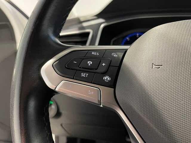 Volkswagen T-Roc 2.0TDI 116CV Style - NEOPATENTATI