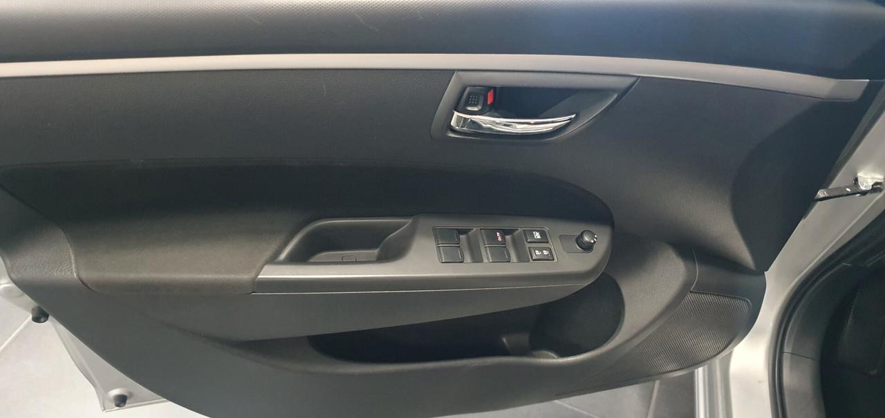 Suzuki Swift 1.3 DDiS 5 porte B-Cool