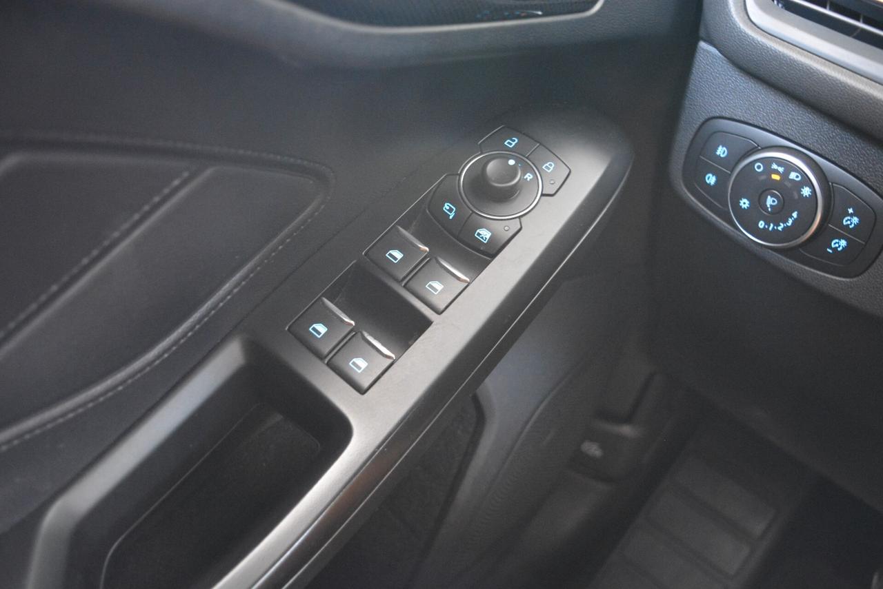 Ford Focus 10 Hybrid 125 CV 5 porte ST-Line telecamera